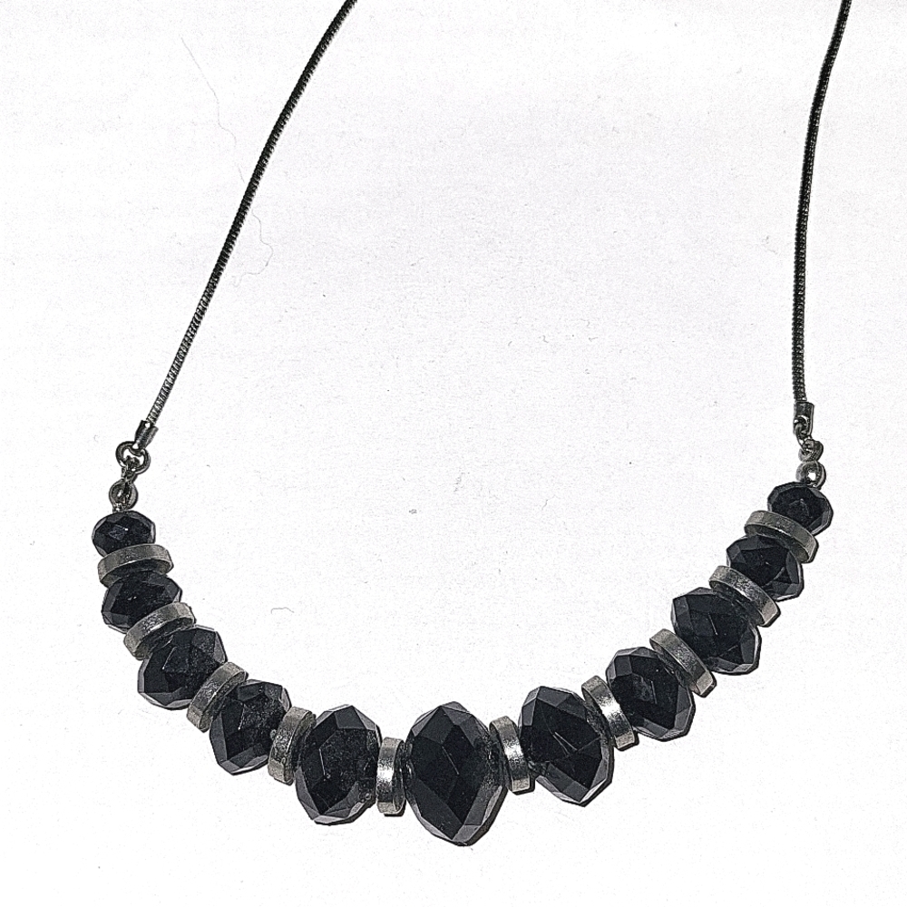 Women's silver plated black bead classic necklace round